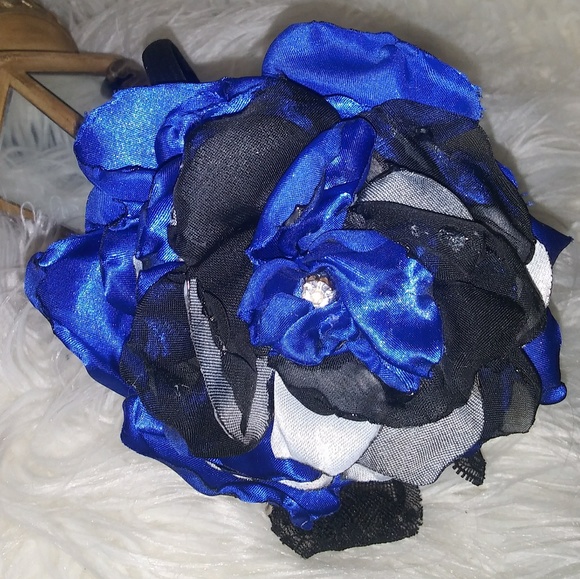 Bluelivesmatter handmade headband - Picture 4 of 4